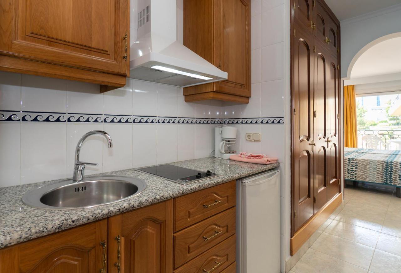 Apartamentos Leonor Carihuela Torremolinos Exteriér fotografie