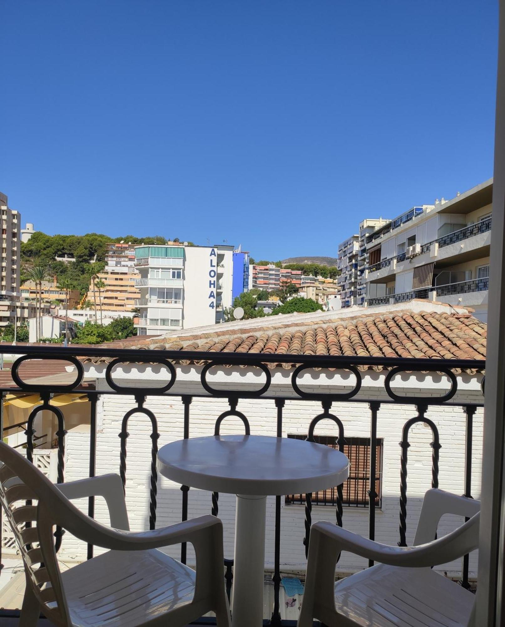 Apartamentos Leonor Carihuela Torremolinos Exteriér fotografie