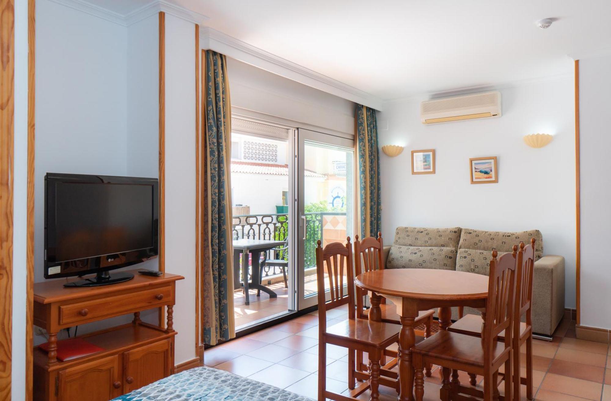 Apartamentos Leonor Carihuela Torremolinos Exteriér fotografie