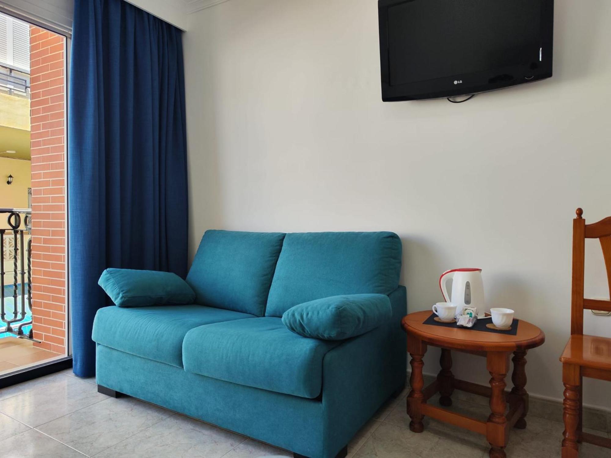 Apartamentos Leonor Carihuela Torremolinos Exteriér fotografie