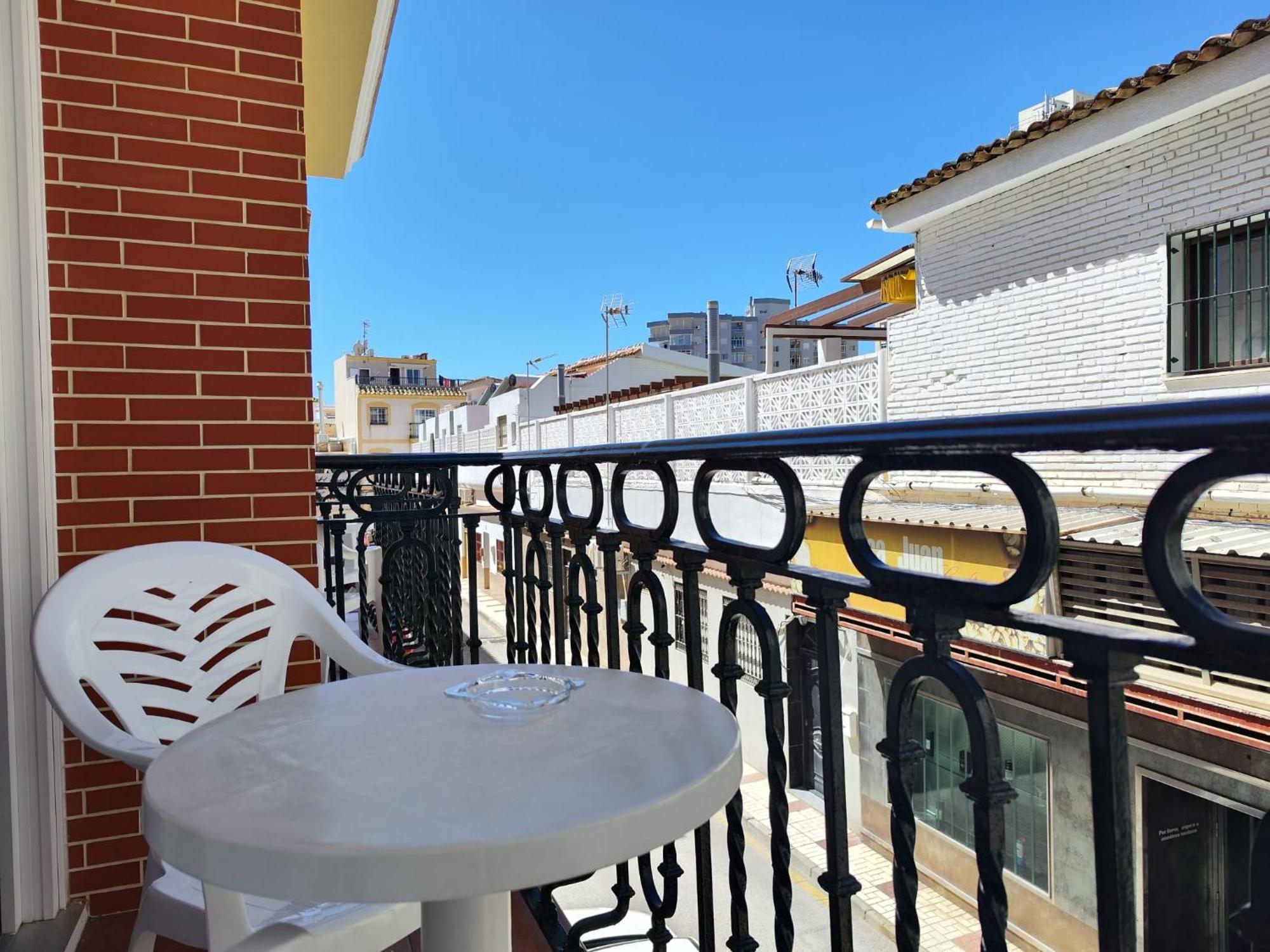 Apartamentos Leonor Carihuela Torremolinos Exteriér fotografie