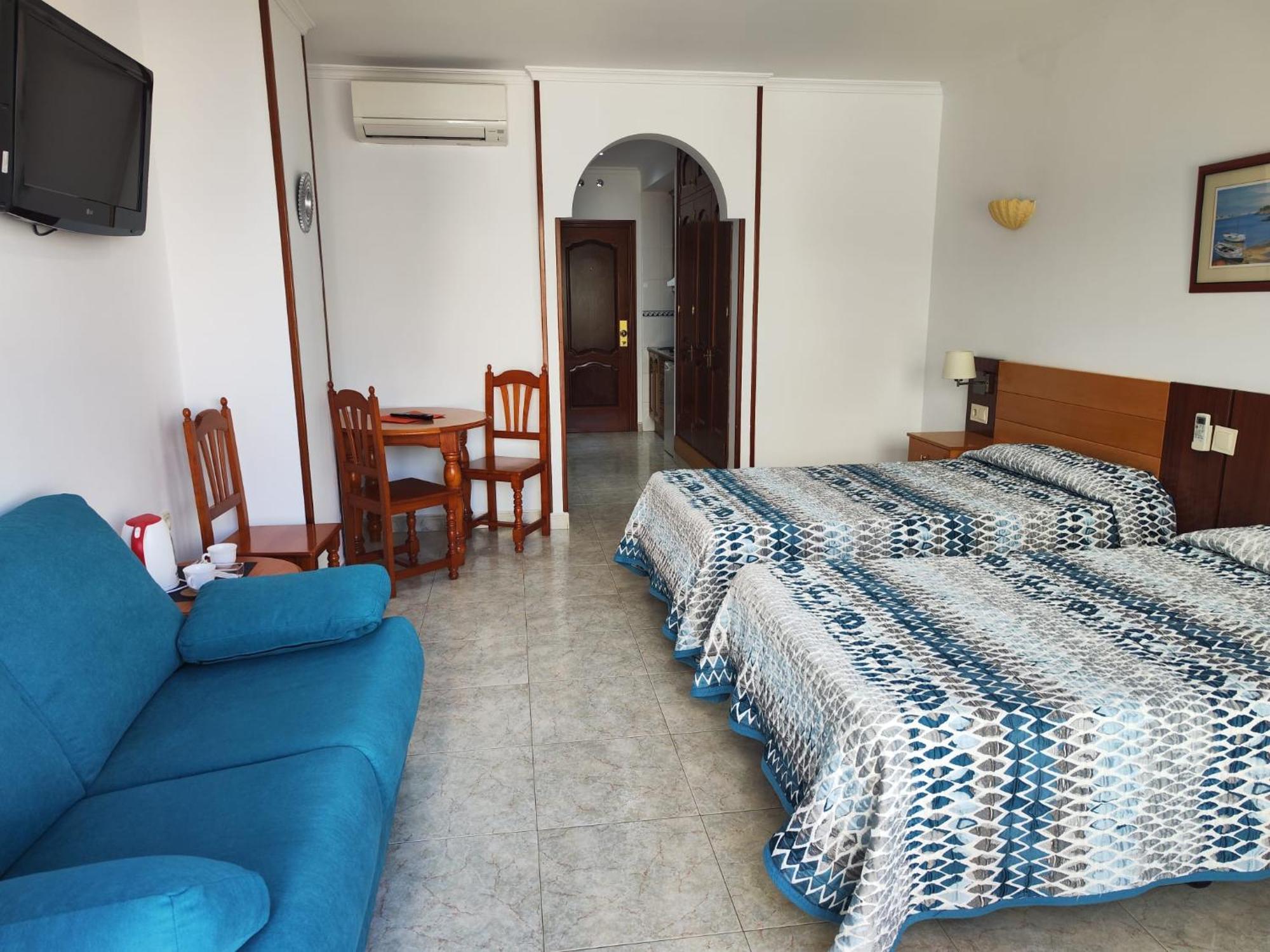Apartamentos Leonor Carihuela Torremolinos Exteriér fotografie